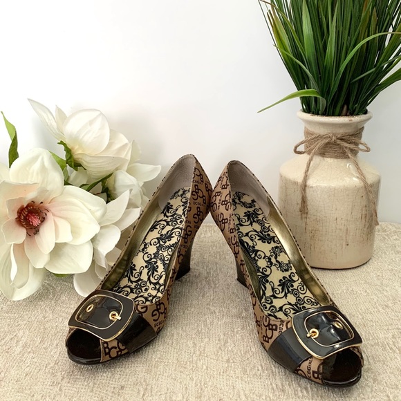 BCBGirls Shoes - ‼️CLEARANCE‼️Now $12! BCBGirls wedge shoes